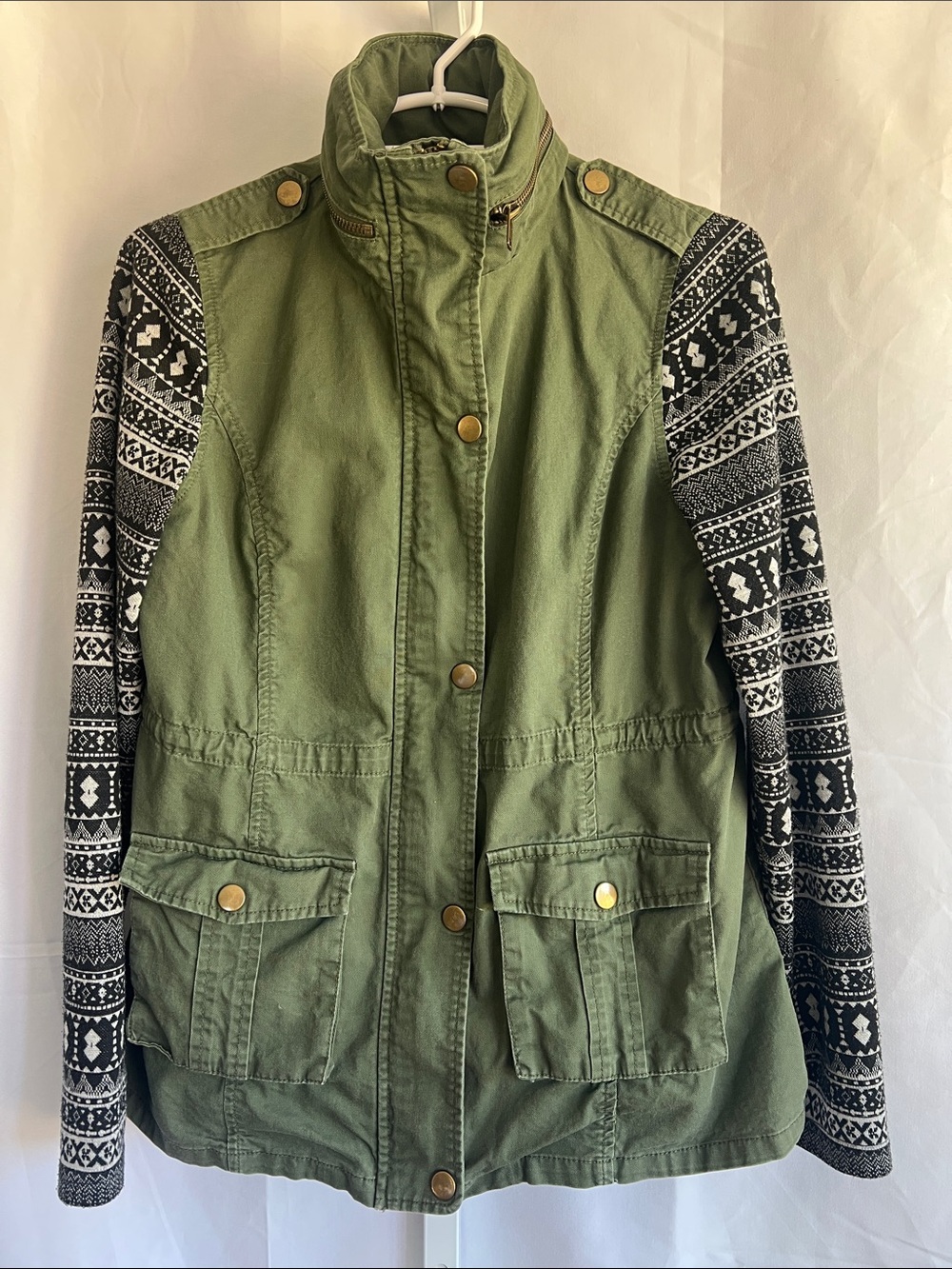 Pixley Olive Utility Jacket with Black-and-White Patterned Sleeves